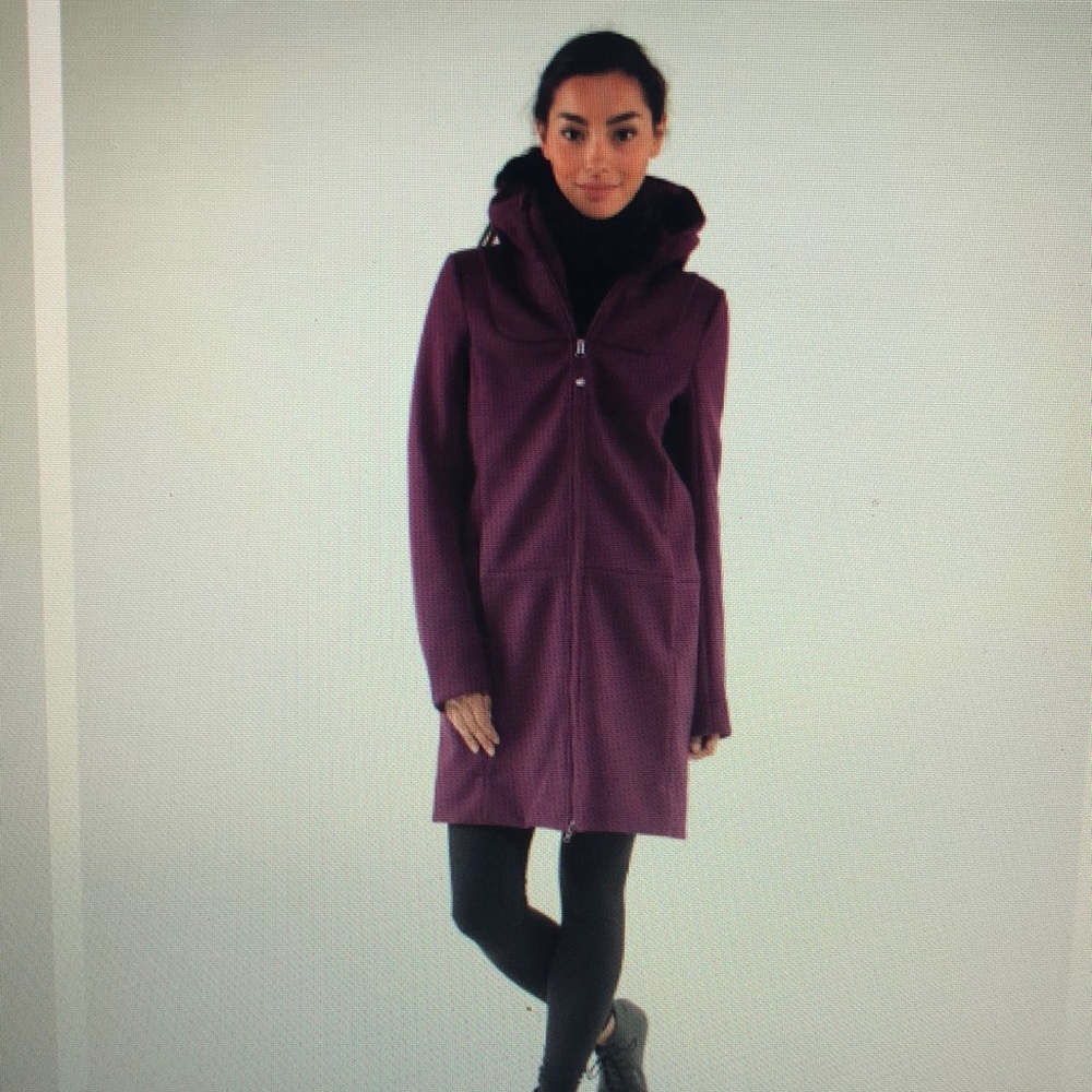 Lululemon city soft shell tweed jacket n plum colour